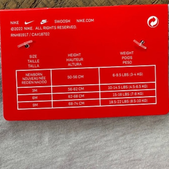 Nike Baby Girl 3-Pack Bodysuits - Picture 5 of 5